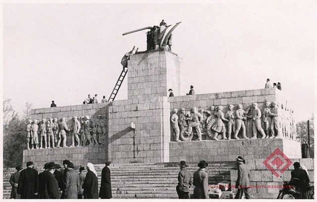 Csizma tér 1956 október